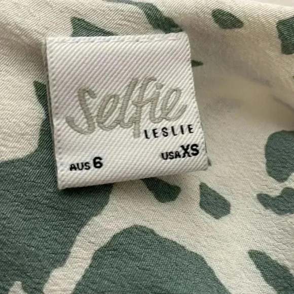 Selfie Leslie DOWNTOWN CAMI STRAP FRONT SPLIT MIDI DRESS STENCIL PRINT - Picture 12 of 12